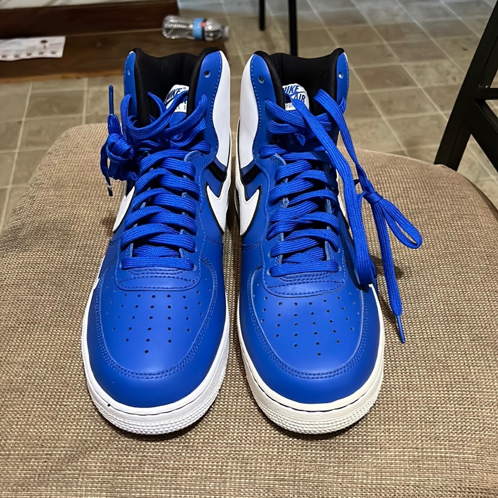 🔥🔥🔥🔥🔥*NEW* AIR FORCE 1 ROYAL BLUE & WHITE MEN SIZE 9.5